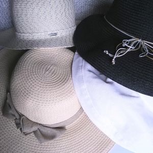 LOT of 4 Women's Sun Hats (Various Brands)